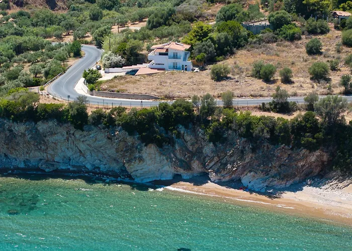 Kirke\'S Nest Apartments