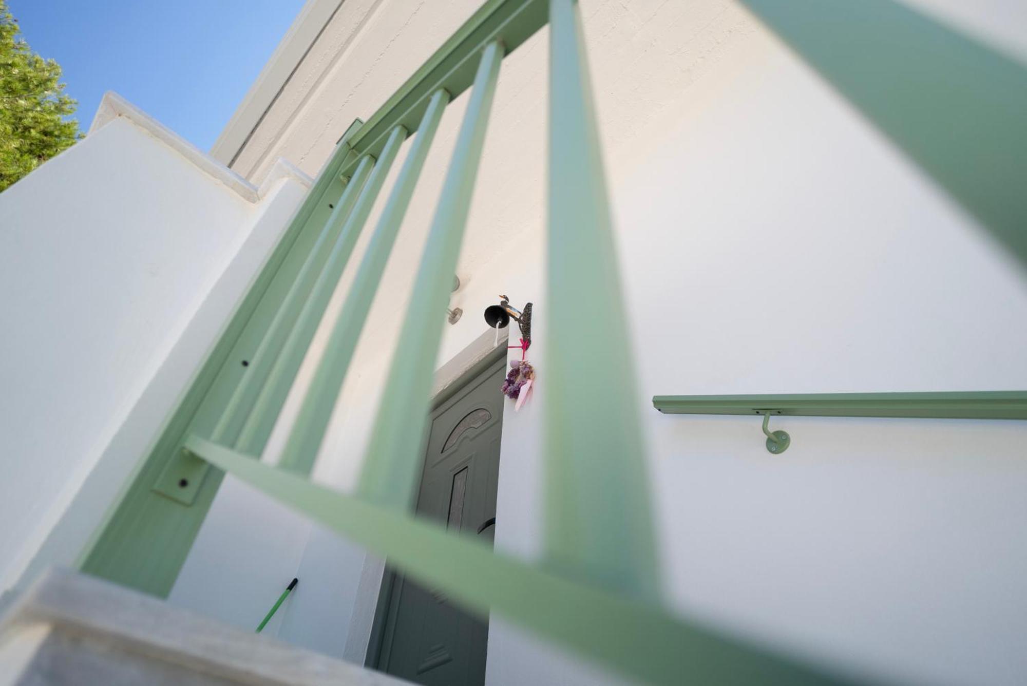 Kirke's Nest Kalamaki (Messinia)