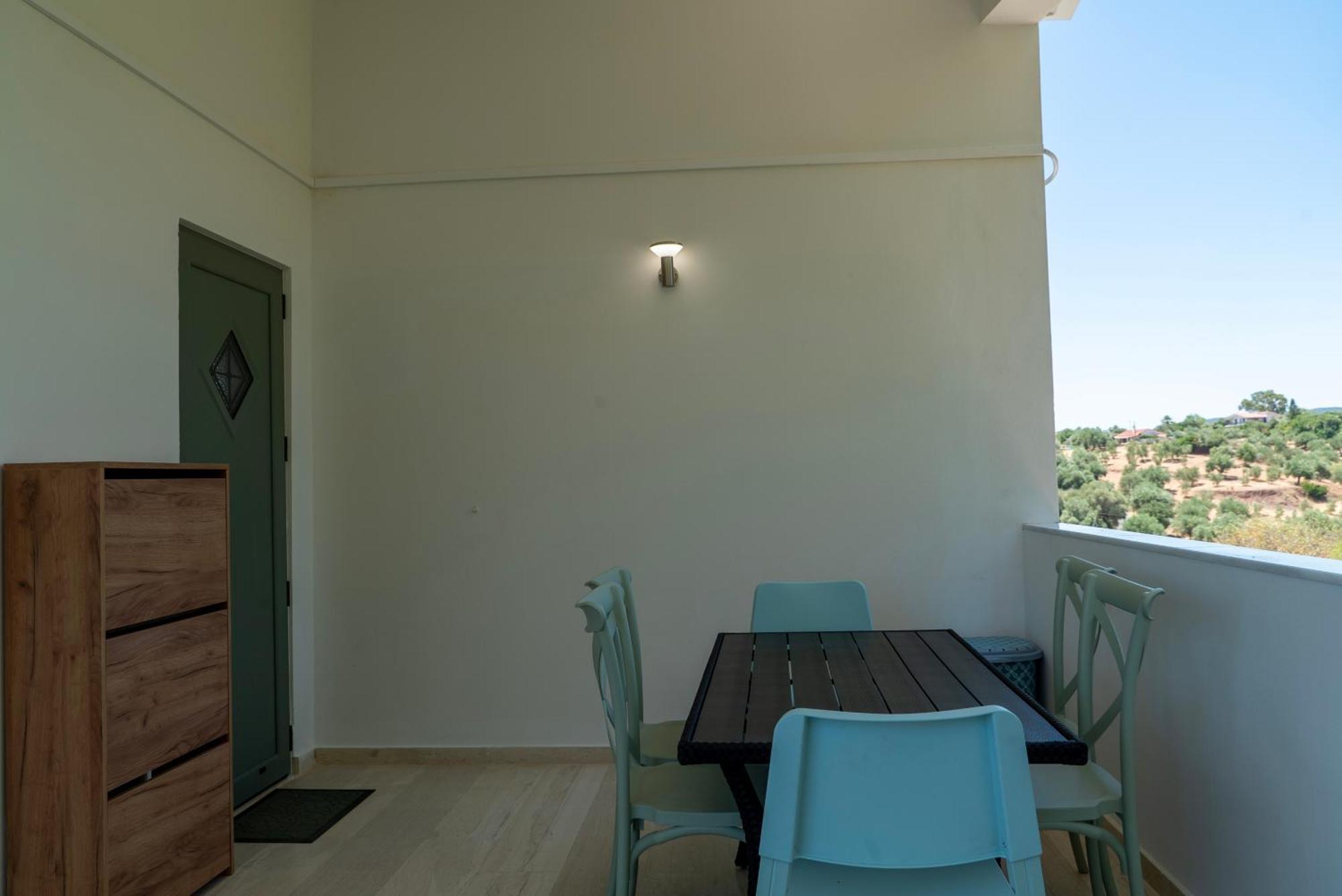Kirke's Nest Apartment Kalamaki (Messinia)