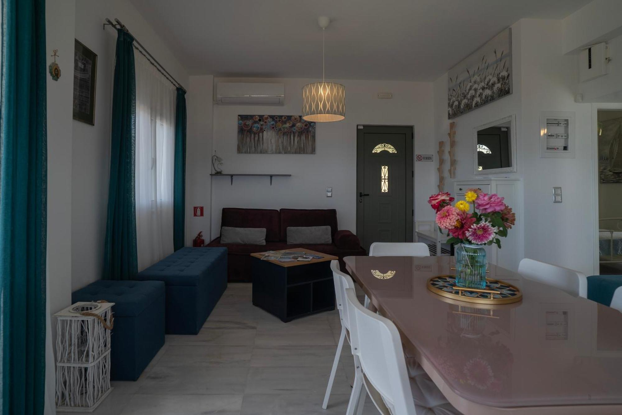 Apartment Kirke's Nest Kalamaki (Messinia)