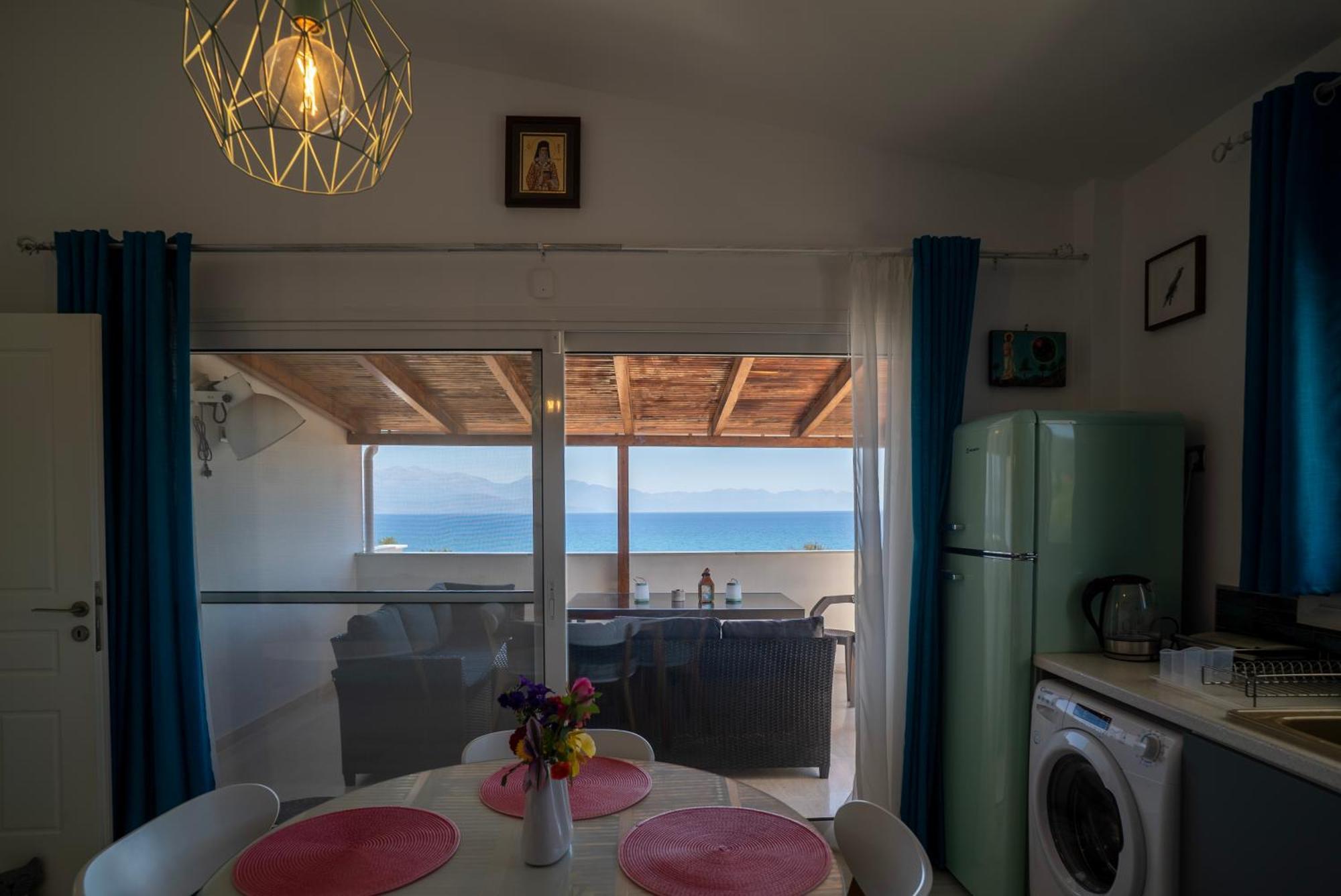 Apartment Kirke's Nest Kalamaki (Messinia)